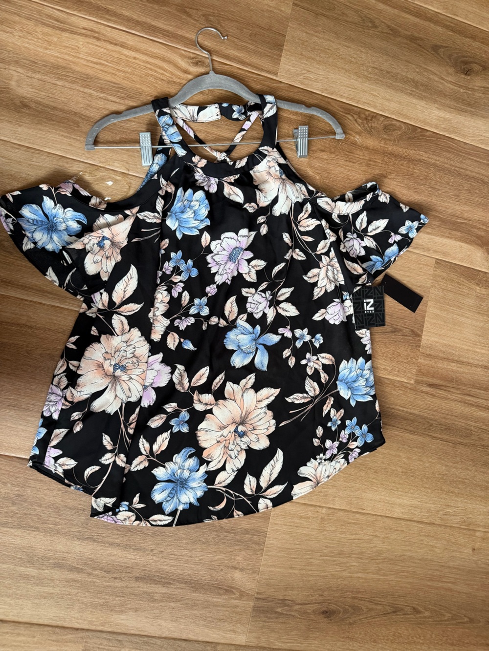 Iz Byer Black Cold-Shoulder Floral Blouse with Blue & Cream Flowers
